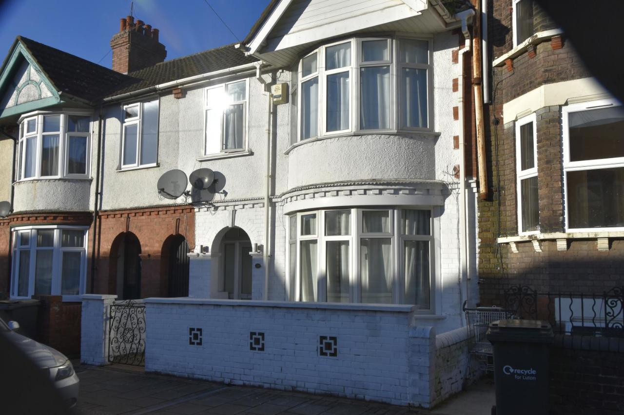 Clarendon House Luton (Bedfordshire) Exterior photo